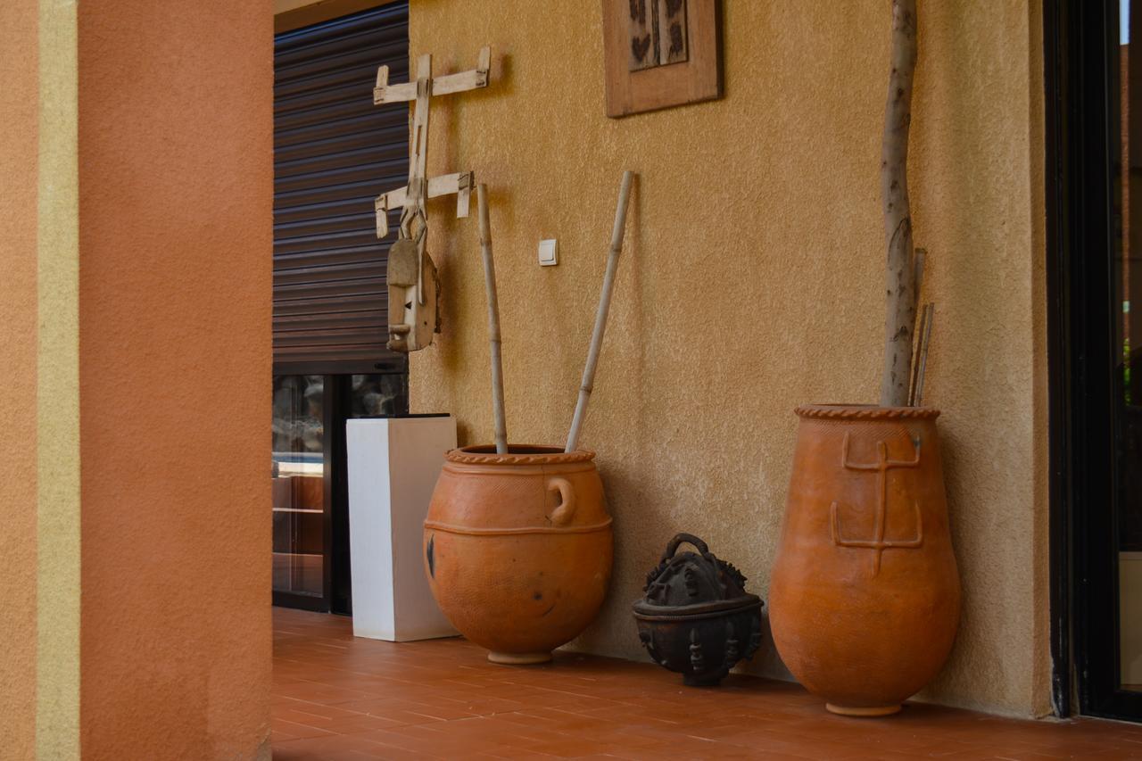 Nyeleni Maison Sahel Дакар Экстерьер фото
