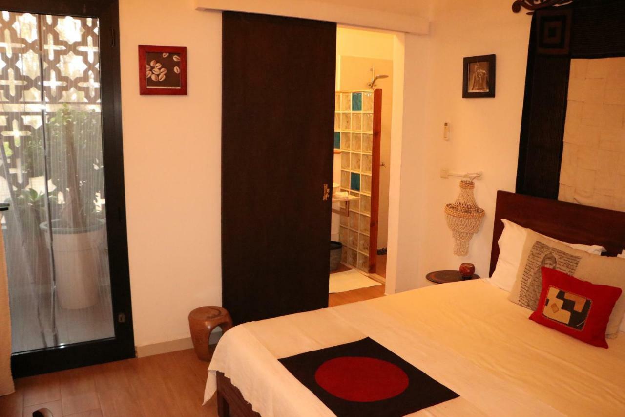 Nyeleni Maison Sahel Дакар Экстерьер фото